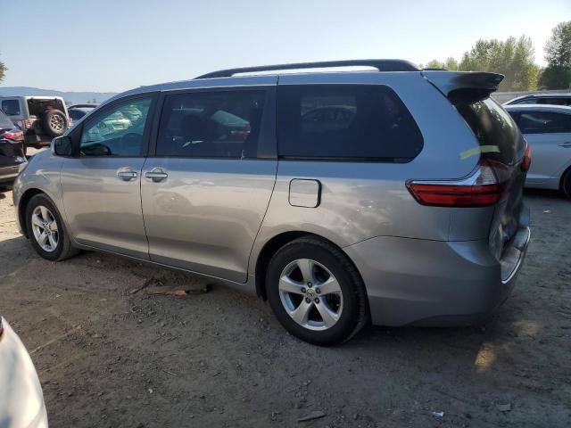 Photo 1 VIN: 5TDKZ3DC8HS806360 - TOYOTA SIENNA LE 