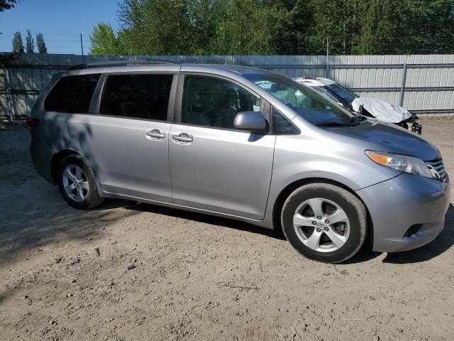 Photo 3 VIN: 5TDKZ3DC8HS806360 - TOYOTA SIENNA LE 