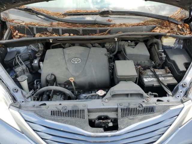 Photo 10 VIN: 5TDKZ3DC8HS822901 - TOYOTA SIENNA LE 