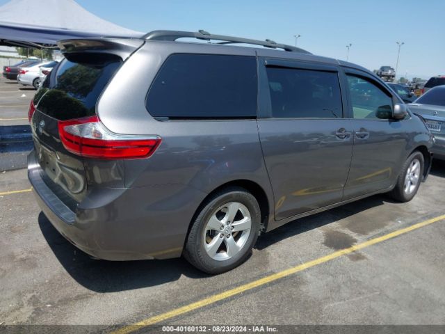 Photo 3 VIN: 5TDKZ3DC8HS833042 - TOYOTA SIENNA 