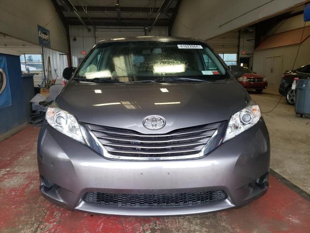 Photo 4 VIN: 5TDKZ3DC8HS848477 - TOYOTA SIENNA LE 