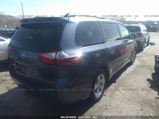 Photo 3 VIN: 5TDKZ3DC8HS864839 - TOYOTA SIENNA 