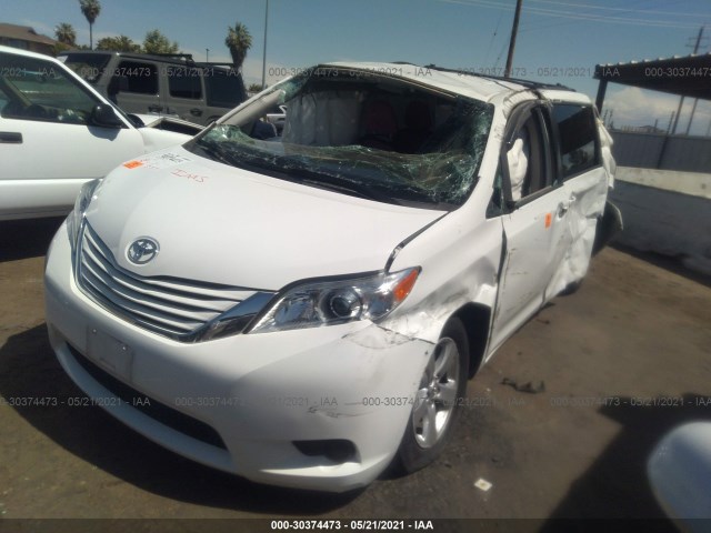 Photo 1 VIN: 5TDKZ3DC8HS882418 - TOYOTA SIENNA 