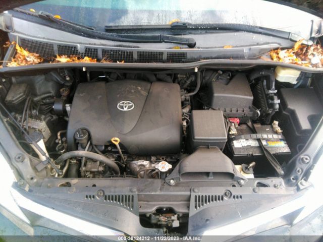 Photo 9 VIN: 5TDKZ3DC8JS906299 - TOYOTA SIENNA 