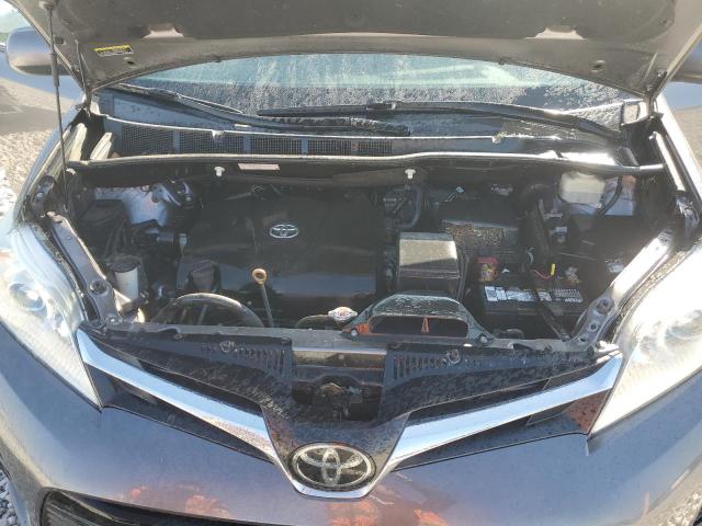 Photo 11 VIN: 5TDKZ3DC8JS938900 - TOYOTA SIENNA LE 