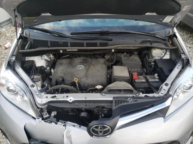 Photo 6 VIN: 5TDKZ3DC8JS958600 - TOYOTA SIENNA LE 