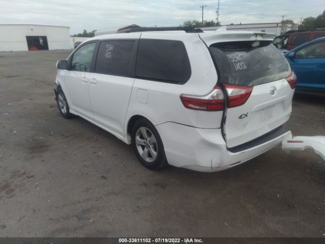 Photo 2 VIN: 5TDKZ3DC8KS017357 - TOYOTA SIENNA 