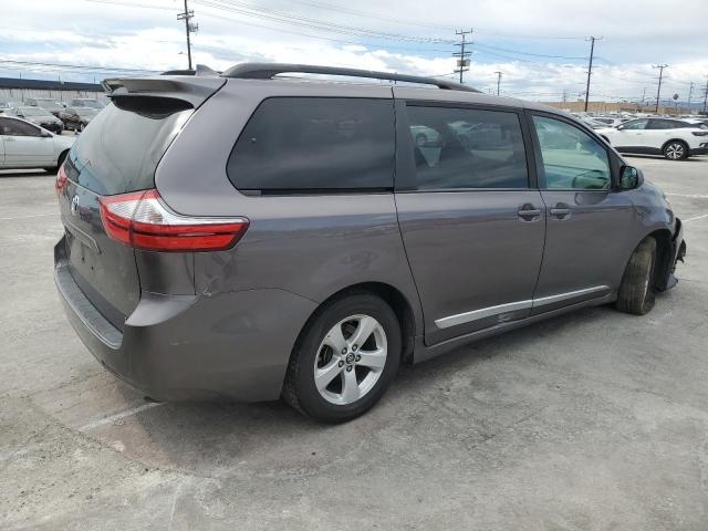 Photo 2 VIN: 5TDKZ3DC8KS995616 - TOYOTA SIENNA LE 