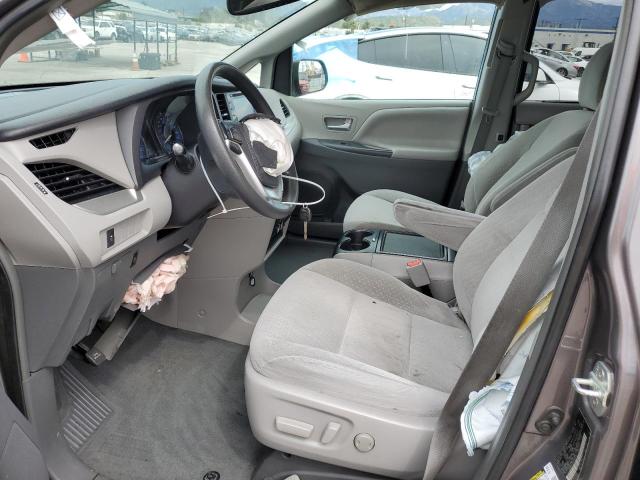 Photo 6 VIN: 5TDKZ3DC8KS995616 - TOYOTA SIENNA LE 