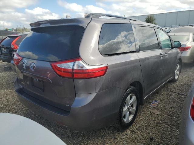 Photo 3 VIN: 5TDKZ3DC8KS997351 - TOYOTA SIENNA LE 