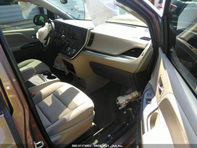 Photo 4 VIN: 5TDKZ3DC8LS042129 - TOYOTA SIENNA 