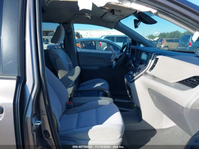 Photo 4 VIN: 5TDKZ3DC8LS064499 - TOYOTA SIENNA 