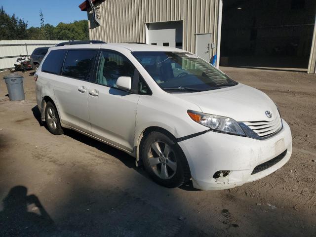 Photo 3 VIN: 5TDKZ3DC9HS790637 - TOYOTA SIENNA LE 