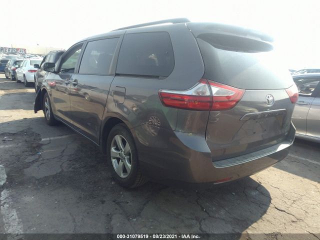 Photo 2 VIN: 5TDKZ3DC9HS793960 - TOYOTA SIENNA 