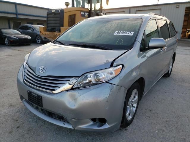 Photo 1 VIN: 5TDKZ3DC9HS808876 - TOYOTA SIENNA LE 