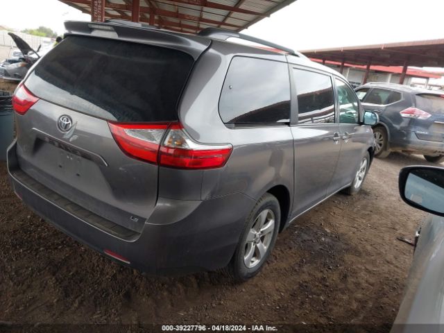 Photo 3 VIN: 5TDKZ3DC9HS820980 - TOYOTA SIENNA 