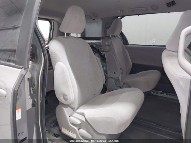 Photo 7 VIN: 5TDKZ3DC9HS839318 - TOYOTA SIENNA 