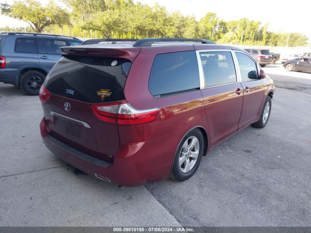 Photo 3 VIN: 5TDKZ3DC9HS844261 - TOYOTA SIENNA 