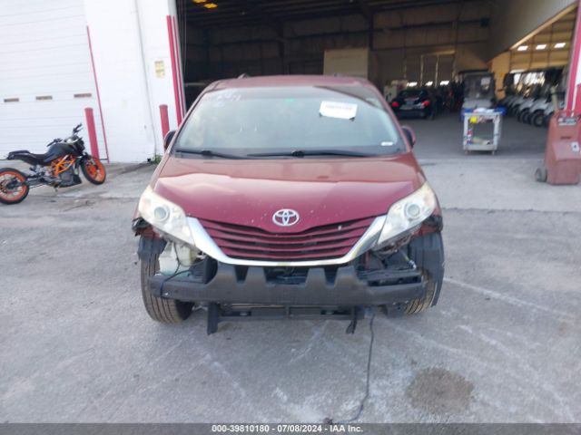 Photo 5 VIN: 5TDKZ3DC9HS844261 - TOYOTA SIENNA 