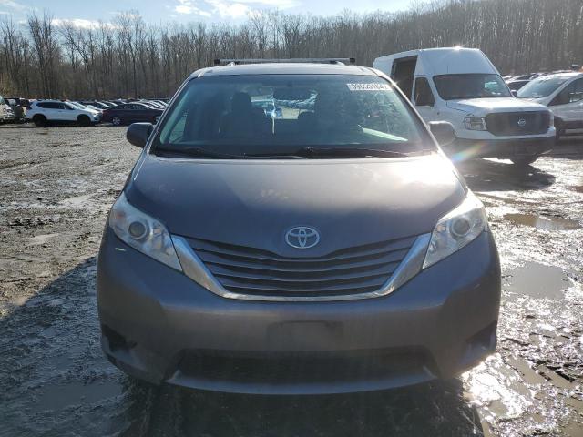 Photo 4 VIN: 5TDKZ3DC9HS844485 - TOYOTA SIENNA LE 