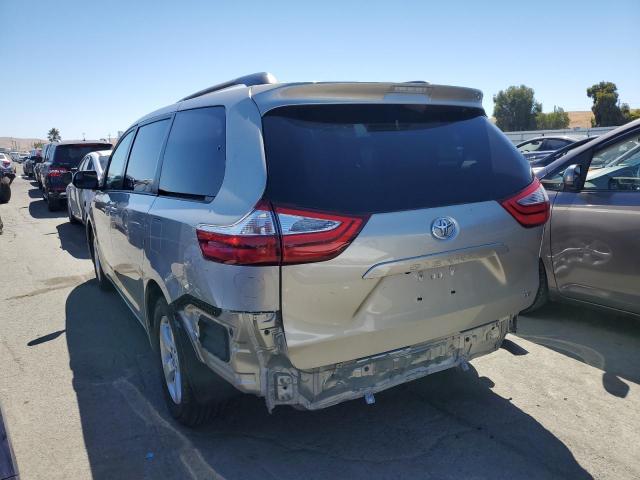 Photo 1 VIN: 5TDKZ3DC9HS847368 - TOYOTA SIENNA LE 