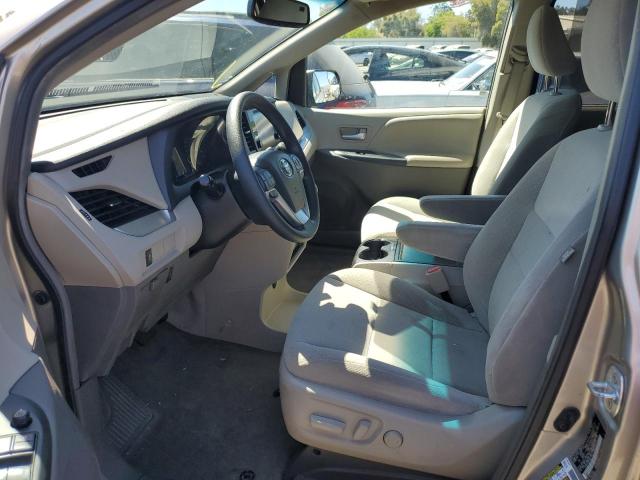 Photo 6 VIN: 5TDKZ3DC9HS847368 - TOYOTA SIENNA LE 