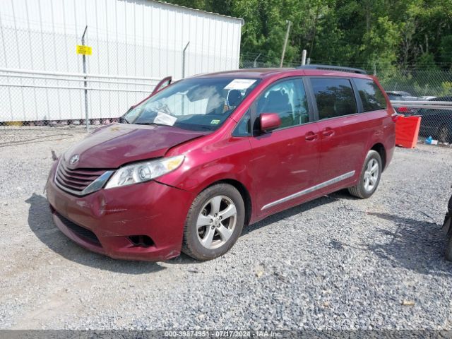 Photo 1 VIN: 5TDKZ3DC9HS850724 - TOYOTA SIENNA 