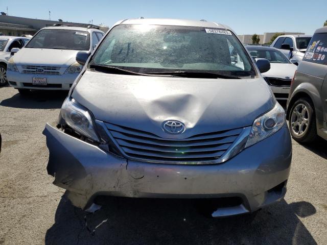 Photo 4 VIN: 5TDKZ3DC9HS857902 - TOYOTA SIENNA LE 