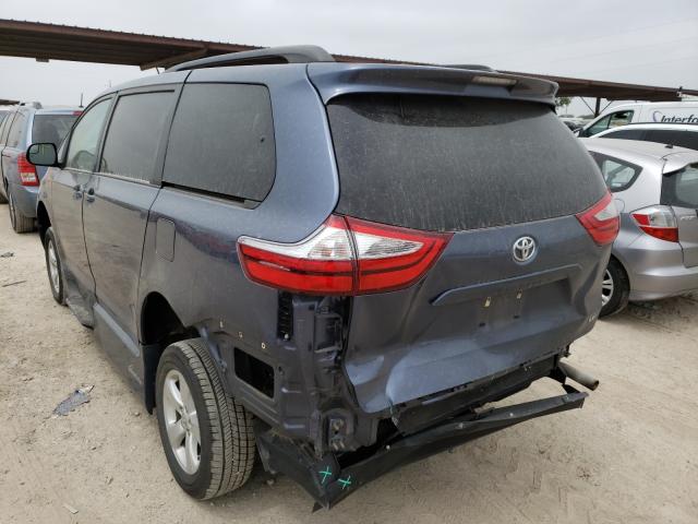 Photo 2 VIN: 5TDKZ3DC9HS864882 - TOYOTA SIENNA LE 