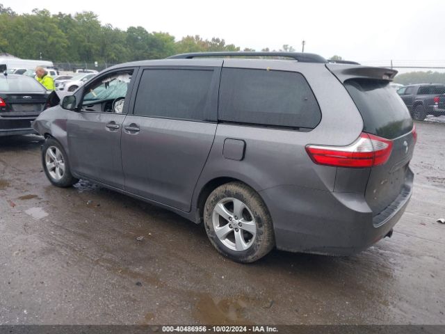 Photo 2 VIN: 5TDKZ3DC9HS889569 - TOYOTA SIENNA 