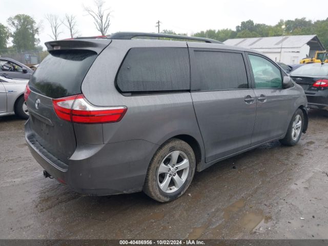 Photo 3 VIN: 5TDKZ3DC9HS889569 - TOYOTA SIENNA 