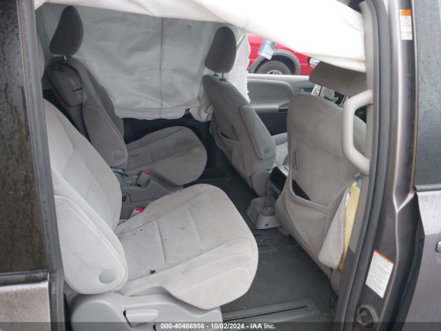 Photo 7 VIN: 5TDKZ3DC9HS889569 - TOYOTA SIENNA 