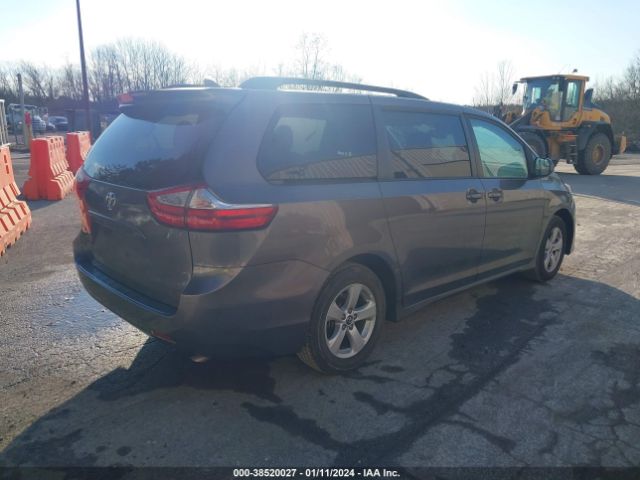 Photo 3 VIN: 5TDKZ3DC9KS969543 - TOYOTA SIENNA 