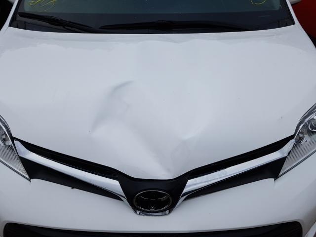 Photo 6 VIN: 5TDKZ3DC9KS980624 - TOYOTA SIENNA LE 