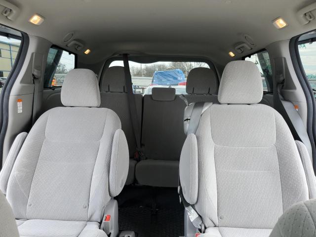 Photo 9 VIN: 5TDKZ3DC9LS048327 - TOYOTA SIENNA LE 