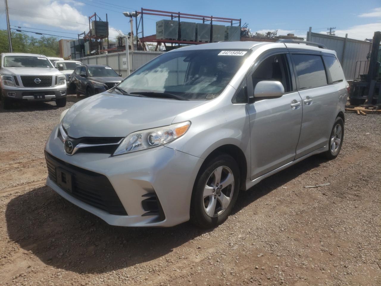 Photo 1 VIN: 5TDKZ3DC9LS053561 - TOYOTA SIENNA 