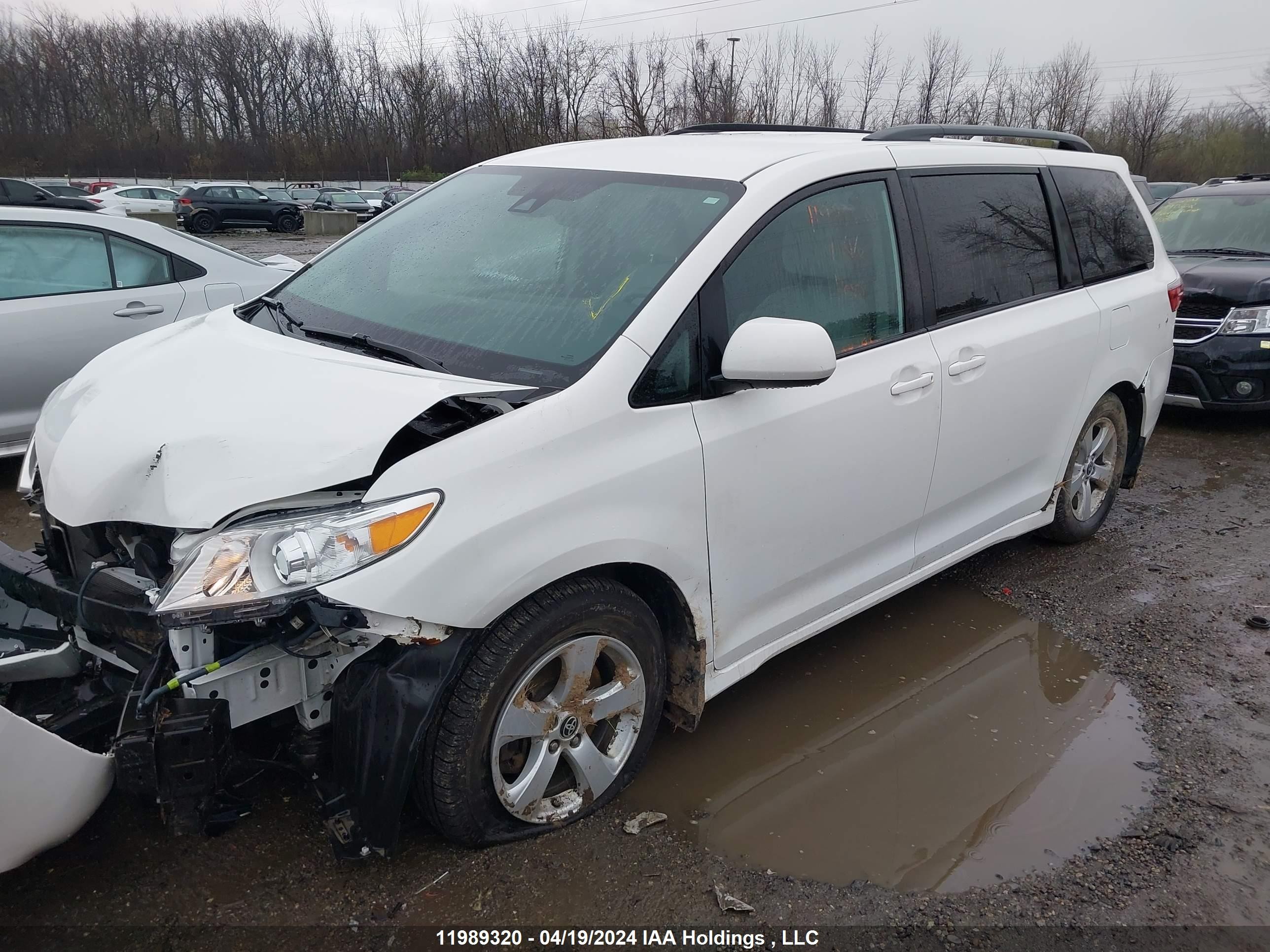 Photo 1 VIN: 5TDKZ3DC9LS070148 - TOYOTA SIENNA 