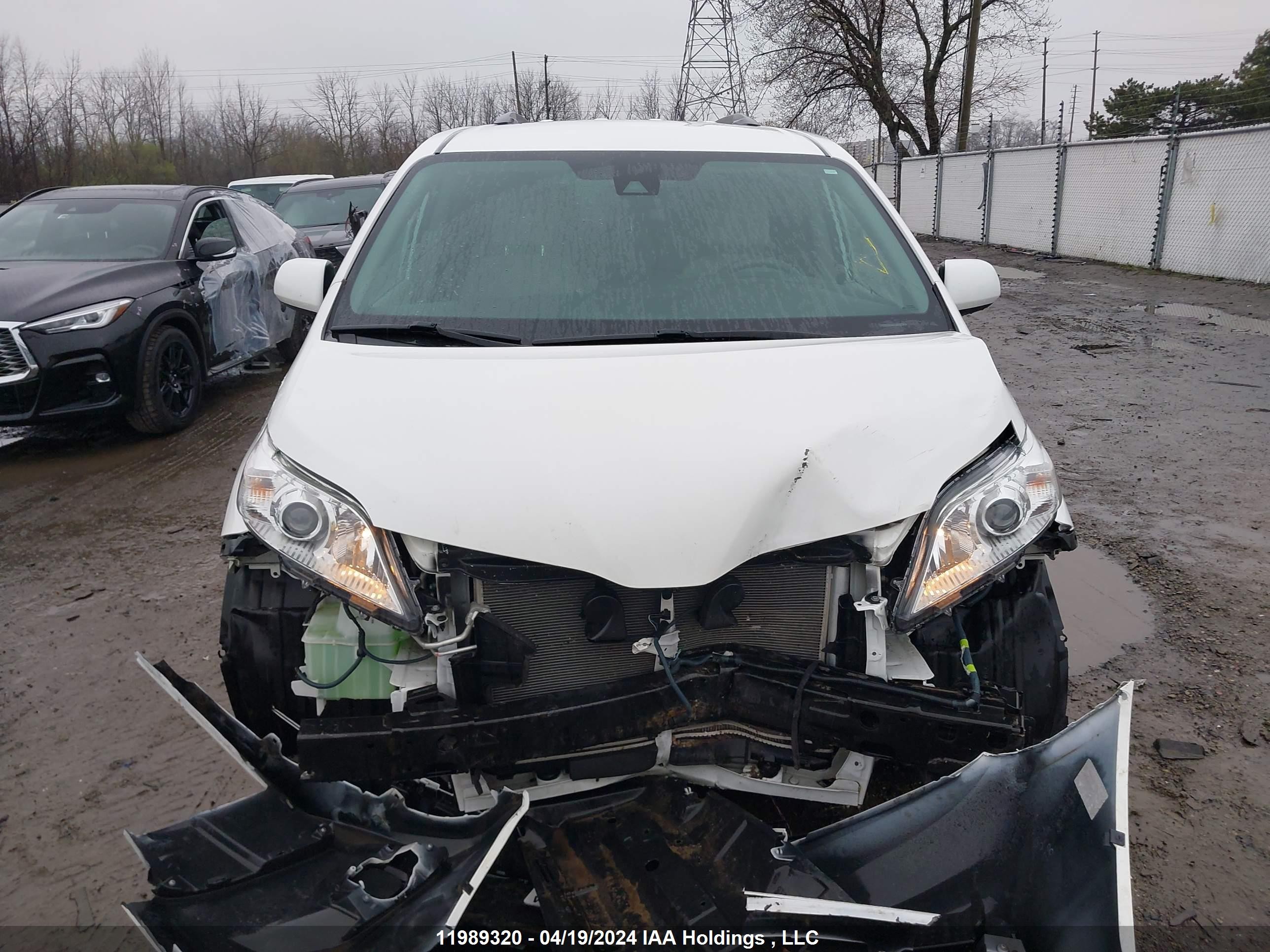 Photo 12 VIN: 5TDKZ3DC9LS070148 - TOYOTA SIENNA 