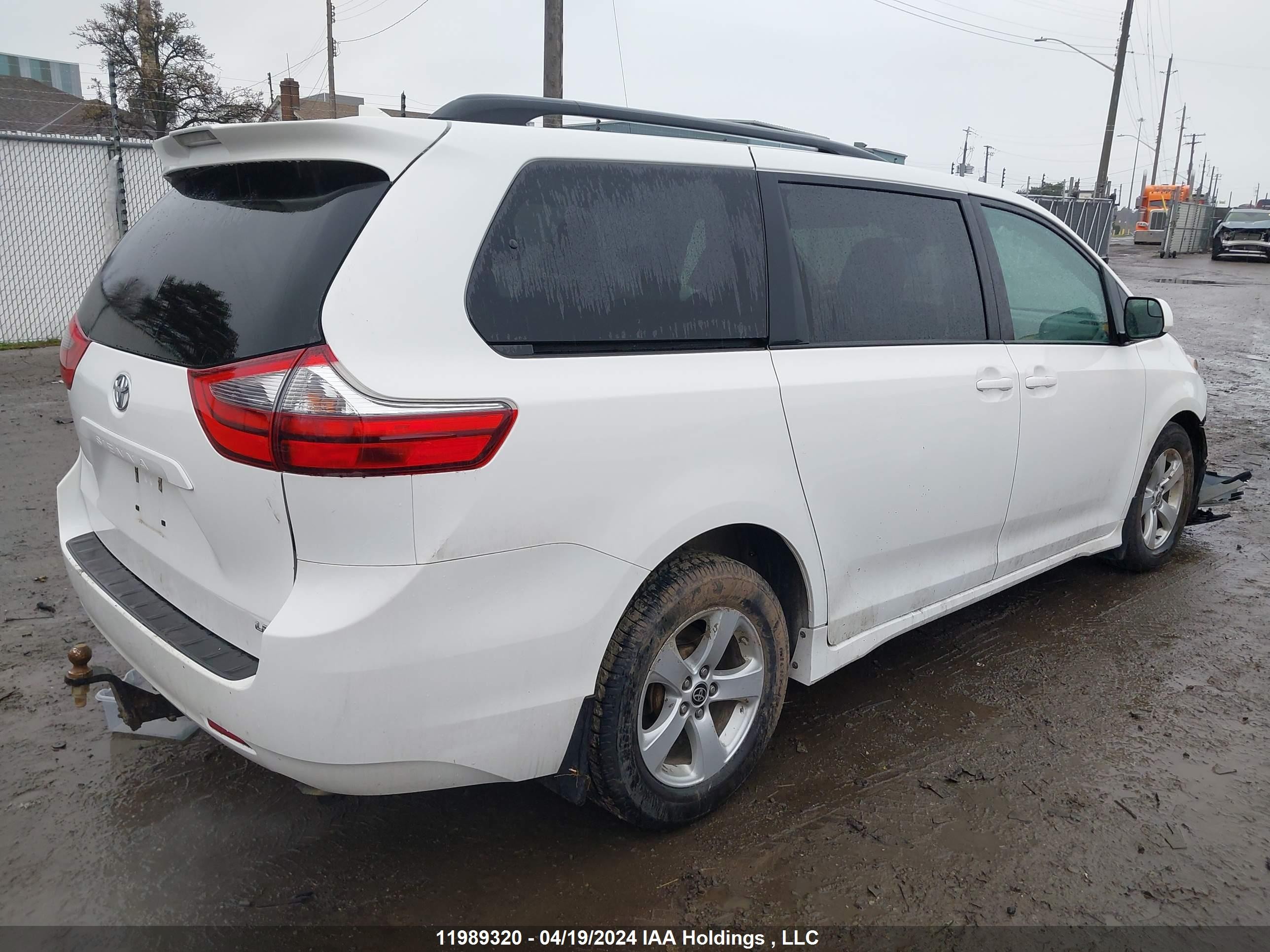 Photo 3 VIN: 5TDKZ3DC9LS070148 - TOYOTA SIENNA 