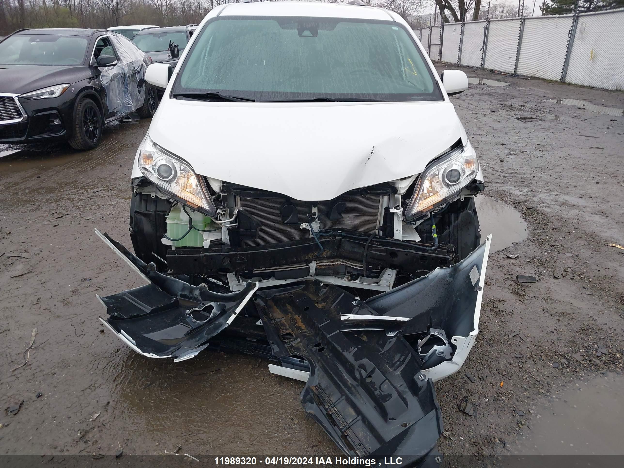 Photo 5 VIN: 5TDKZ3DC9LS070148 - TOYOTA SIENNA 