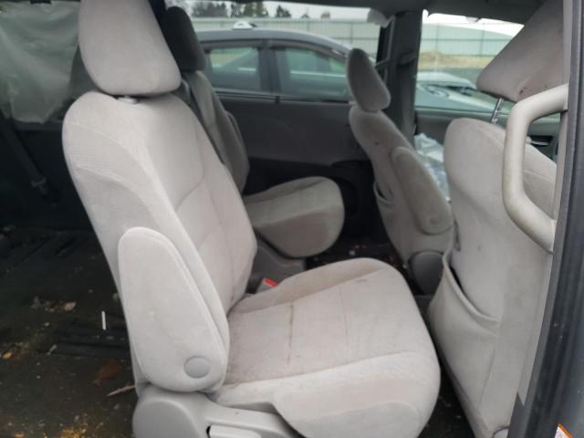 Photo 5 VIN: 5TDKZ3DCXHS770445 - TOYOTA SIENNA LE 