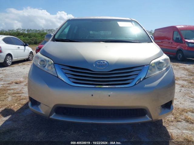 Photo 5 VIN: 5TDKZ3DCXHS774446 - TOYOTA SIENNA 