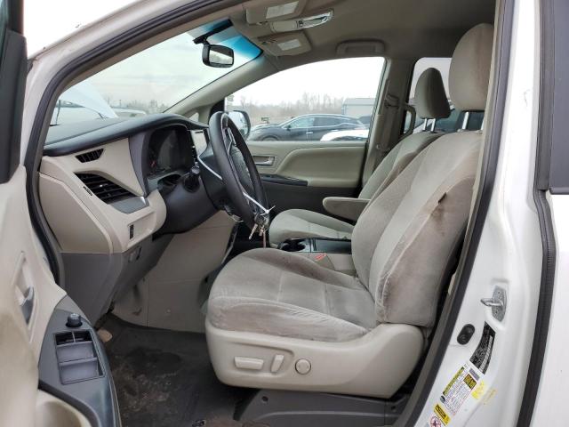 Photo 6 VIN: 5TDKZ3DCXHS790436 - TOYOTA SIENNA LE 