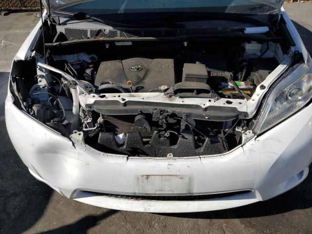 Photo 11 VIN: 5TDKZ3DCXHS819000 - TOYOTA SIENNA LE 