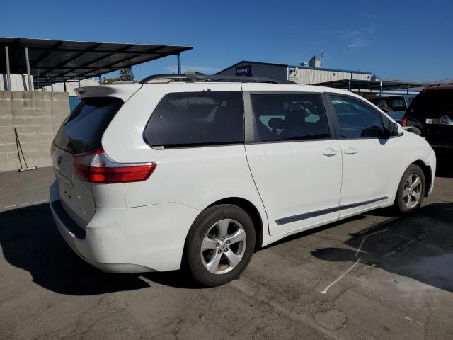 Photo 2 VIN: 5TDKZ3DCXHS819000 - TOYOTA SIENNA LE 