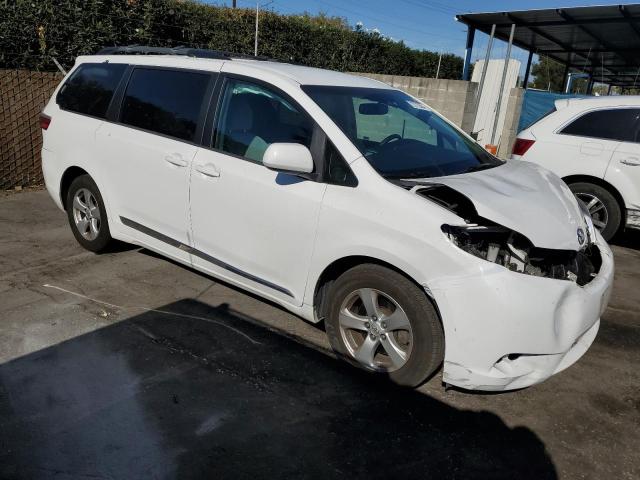 Photo 3 VIN: 5TDKZ3DCXHS819000 - TOYOTA SIENNA LE 