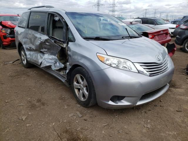 Photo 3 VIN: 5TDKZ3DCXHS834743 - TOYOTA SIENNA LE 