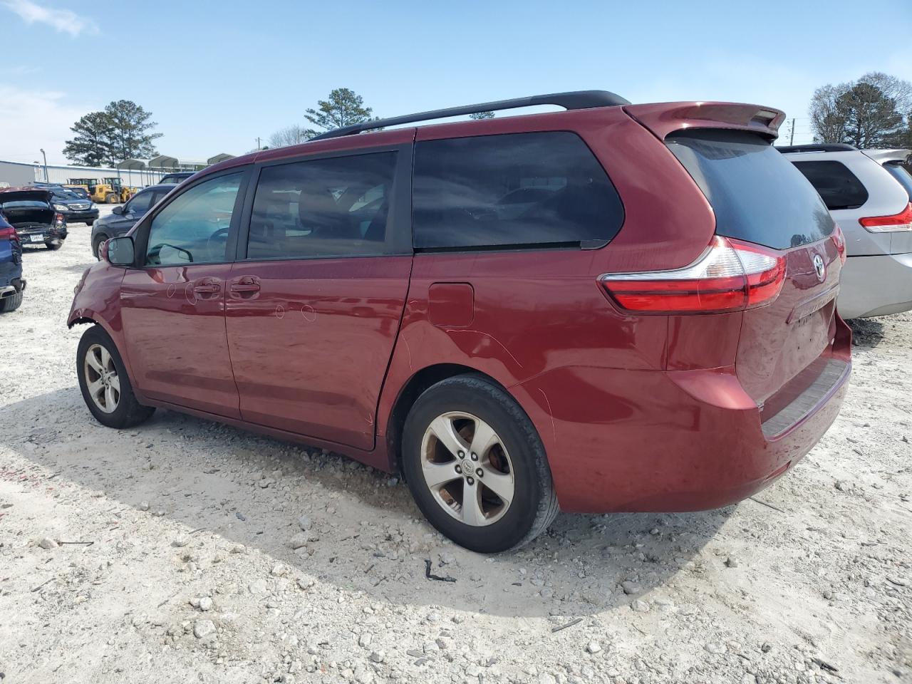 Photo 1 VIN: 5TDKZ3DCXHS835598 - TOYOTA SIENNA 