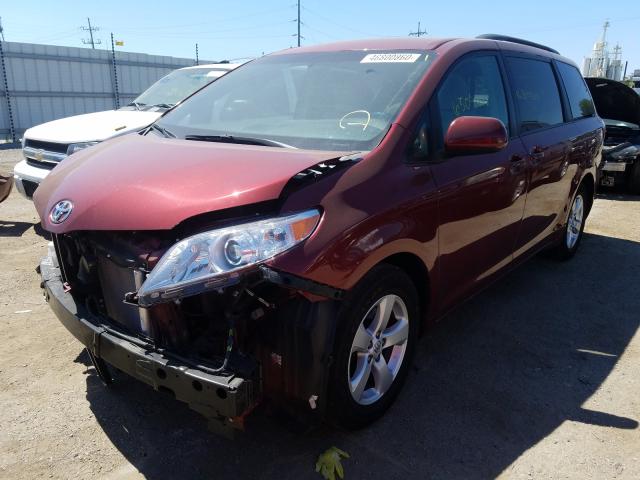 Photo 1 VIN: 5TDKZ3DCXHS843913 - TOYOTA SIENNA LE 