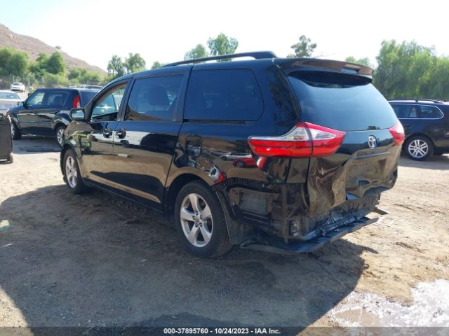 Photo 2 VIN: 5TDKZ3DCXHS861229 - TOYOTA SIENNA 